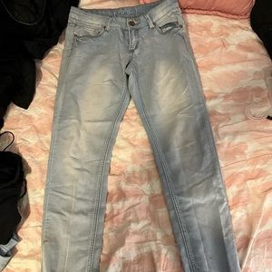 Light blue jeans! SIZE 6